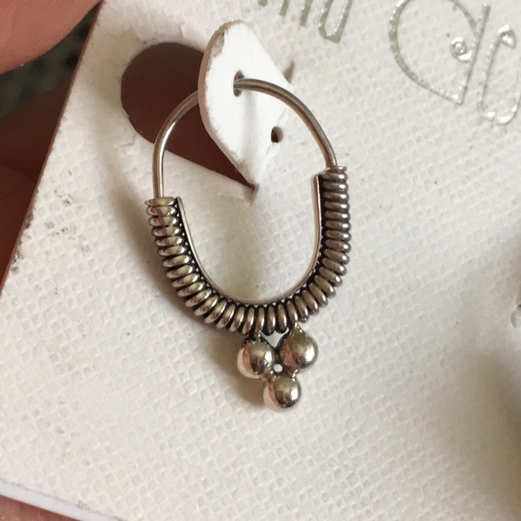 đź–¤NEWđź’•Sterling silver earrings - Picture 2 of 10